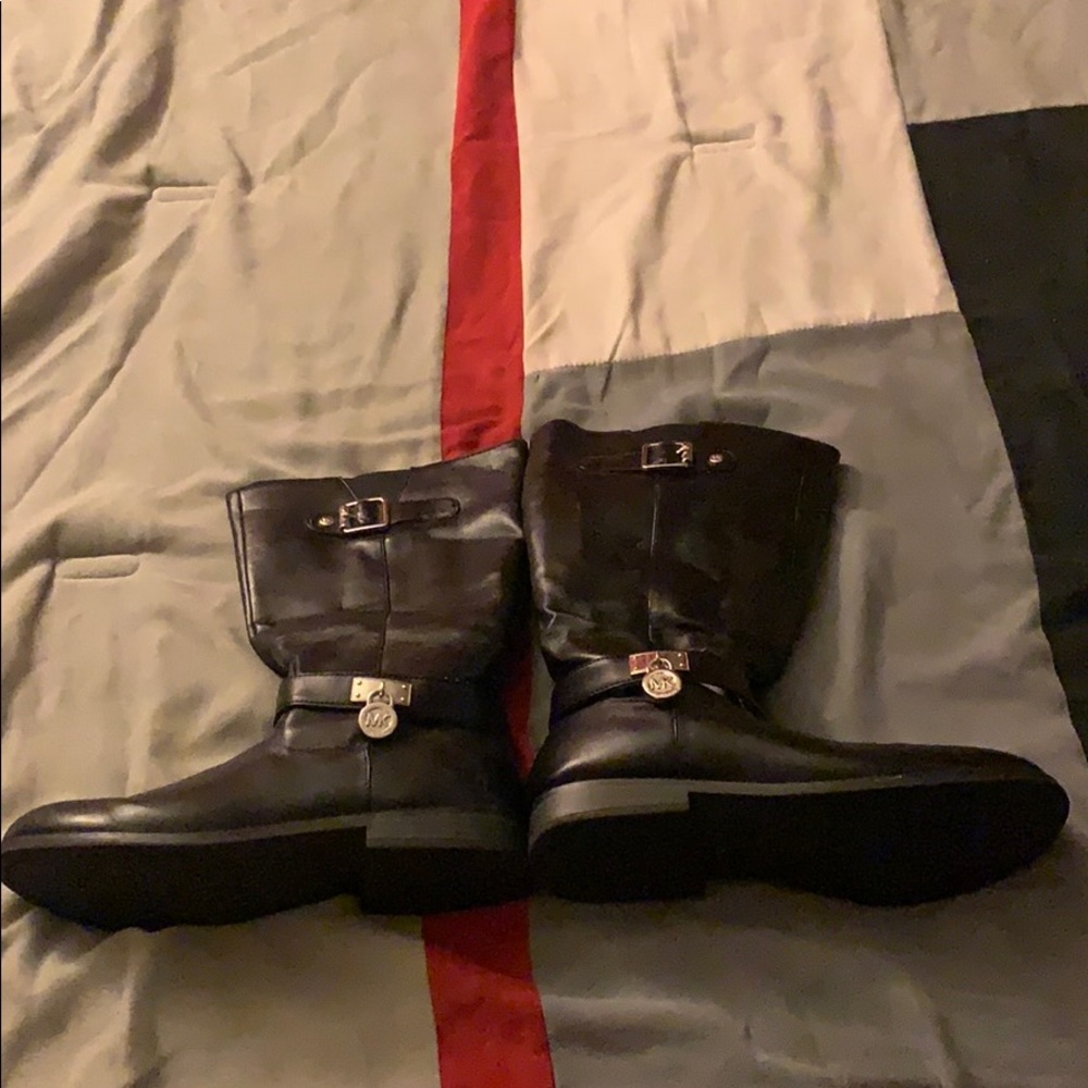 Black boots
